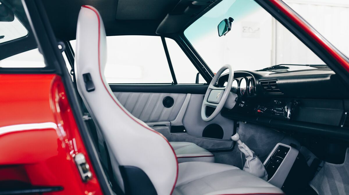 930 Turbo Guards Red