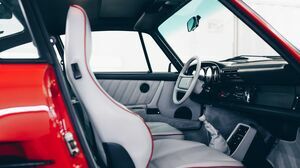 930 Turbo Guards Red