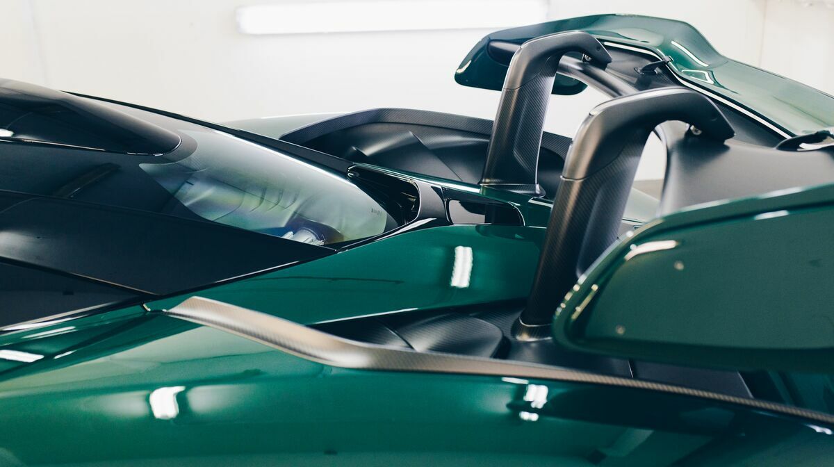 Senna British Racing Green