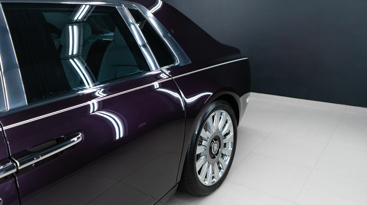 Phantom VIII Bella Donna Purple