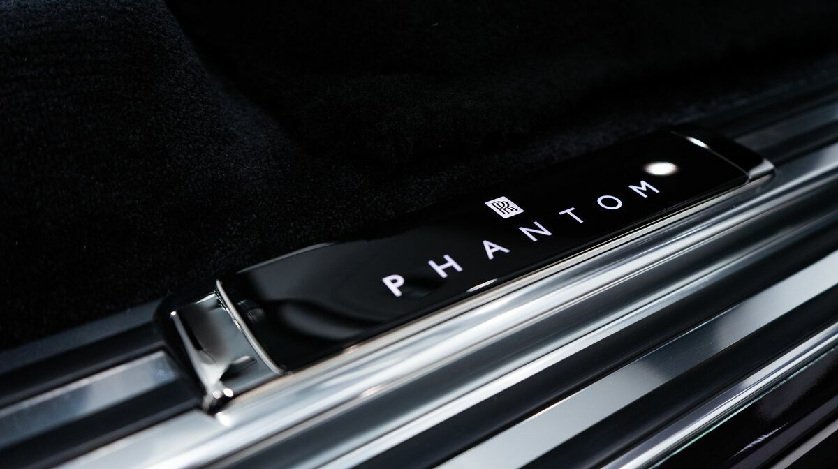 Phantom VIII Bella Donna Purple
