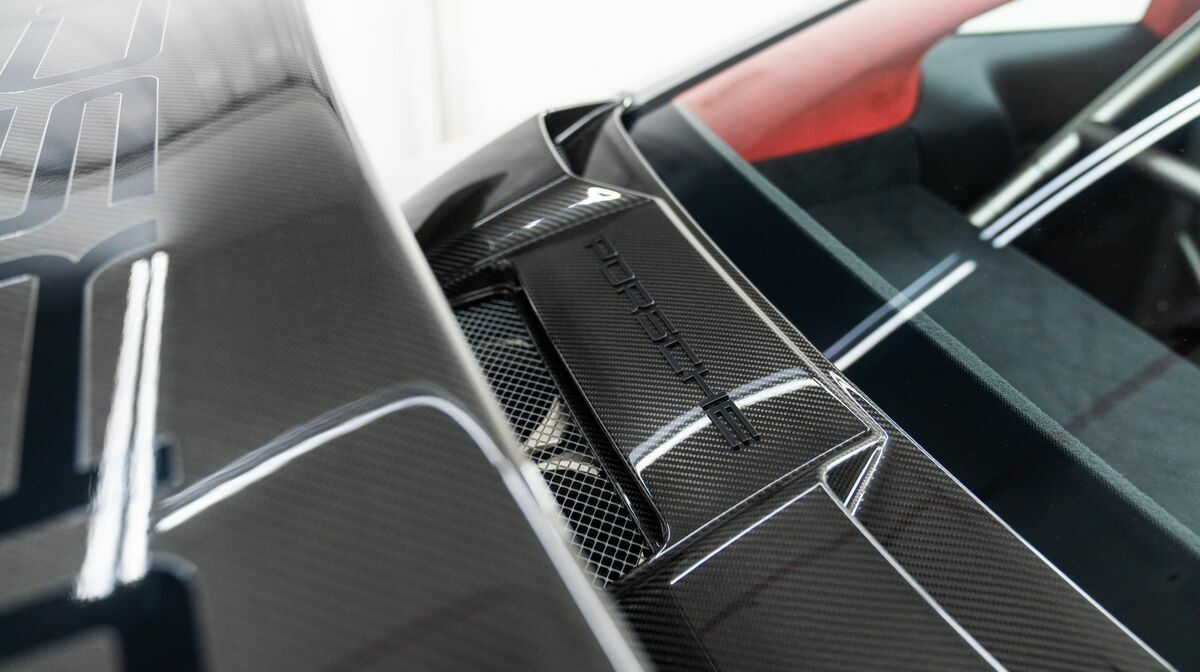 991.2 GT2RS Weissach Crayon