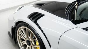 991.2 GT2RS Weissach Crayon