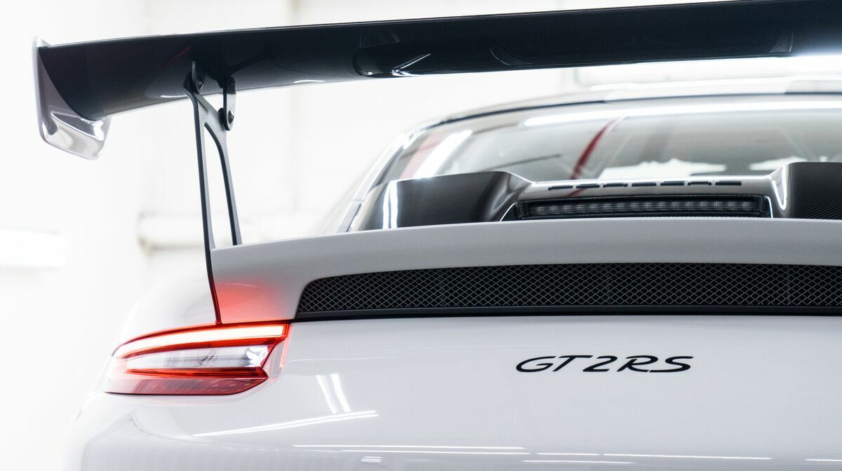 991.2 GT2RS Weissach Crayon