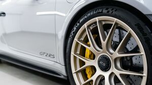 991.2 GT2RS Weissach Crayon