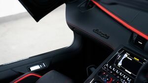 Aventador S Roadster Nero Pegaso