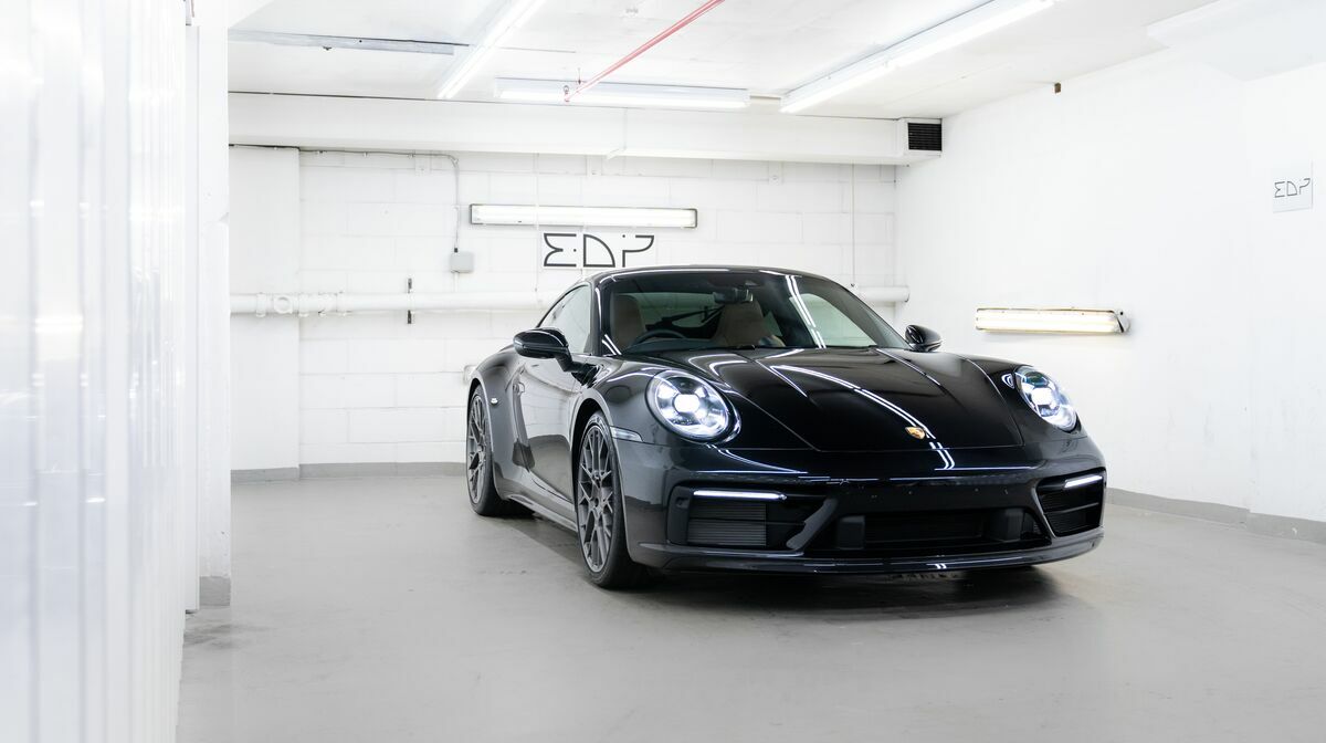 992 Carrera 4S Jet Black Metallic