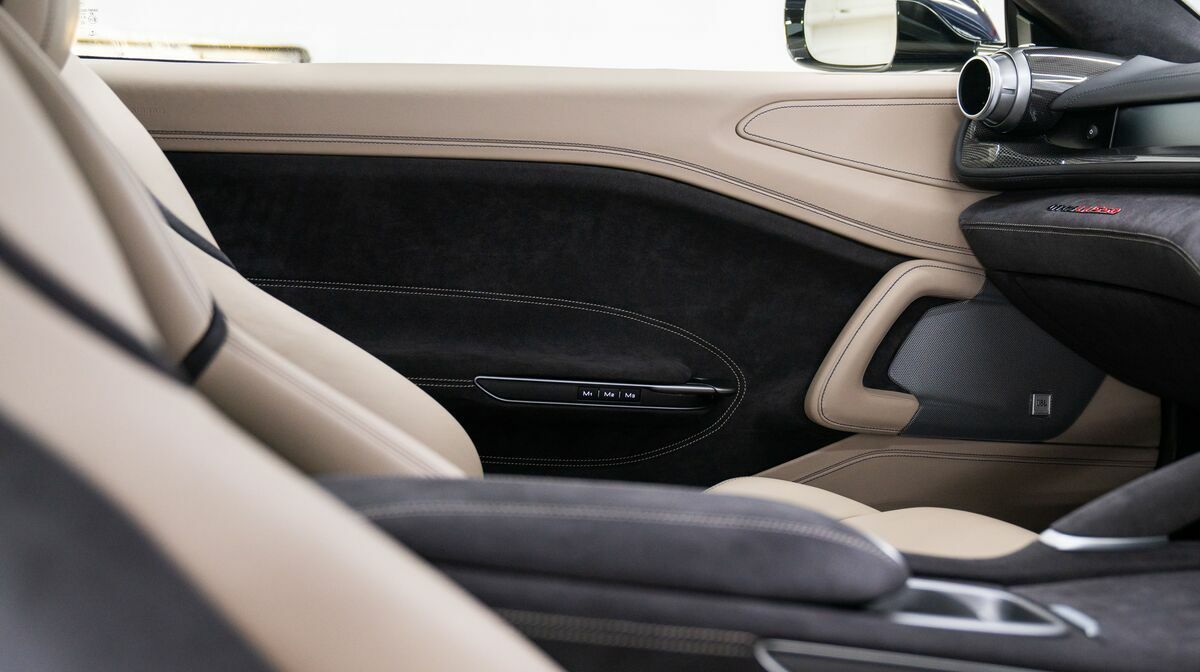 GTC4 Lusso Blu America