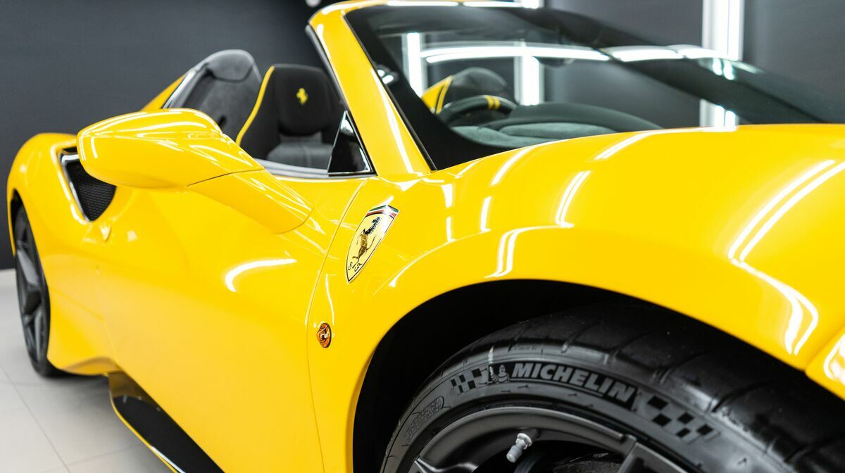 488 Pista Spider Ardila Amarillo 
