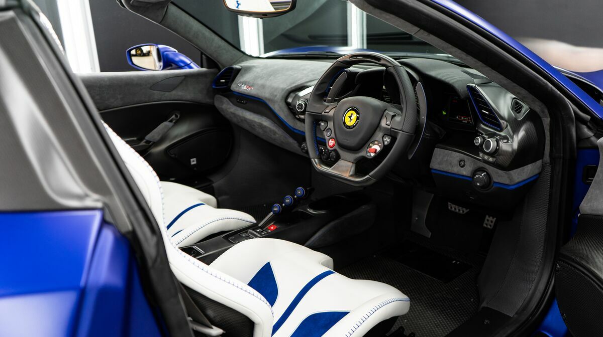 488 Pista Spider Blu Elettrico 