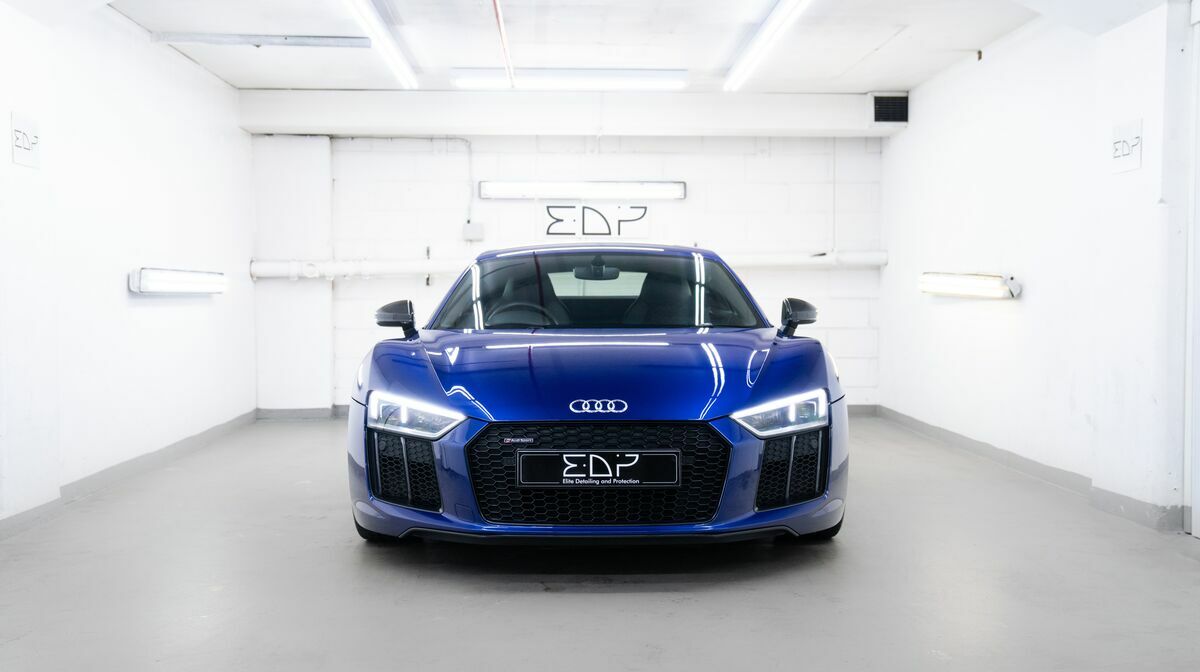 R8 V10+ Mica Racing Blue