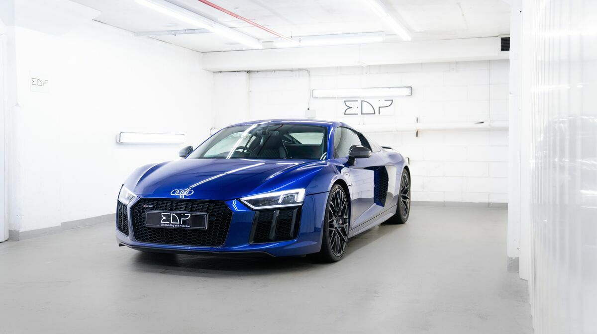 R8 V10+ Mica Racing Blue