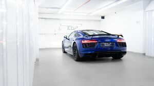 R8 V10+ Mica Racing Blue