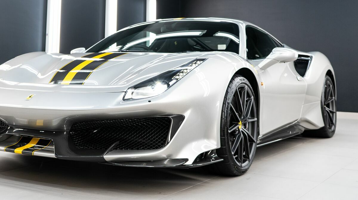 488 Pista Alluminio Lucido Livrea