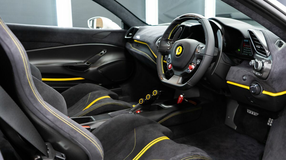 488 Pista Alluminio Lucido Livrea