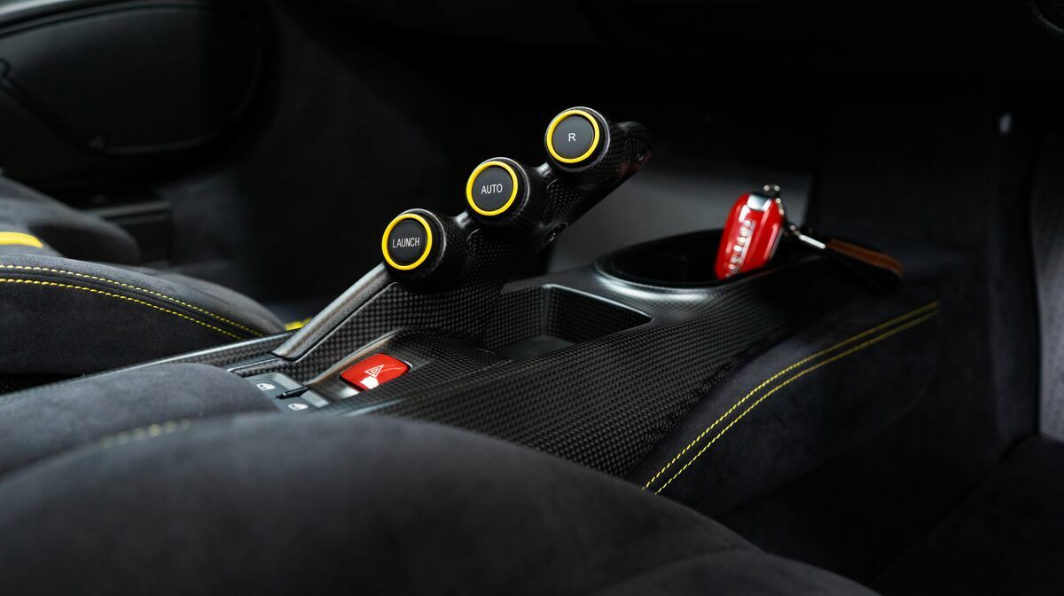 488 Pista Alluminio Lucido Livrea