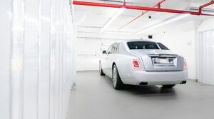 Phantom VIII White
