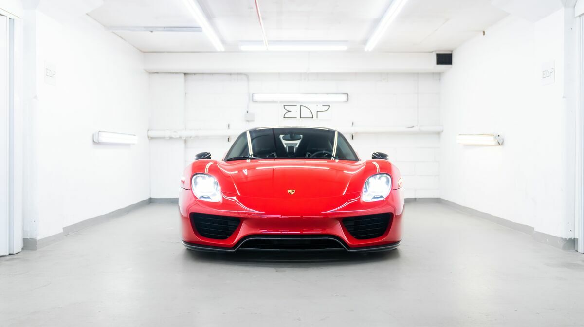 918 Spyder Weissach Guards Red II