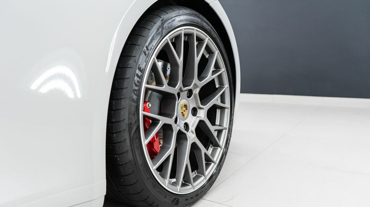 992 Carrera S Cabriolet Crayon