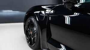 Taycan 4S Black