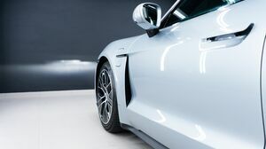 Taycan 4S Silver Dolomite Silver