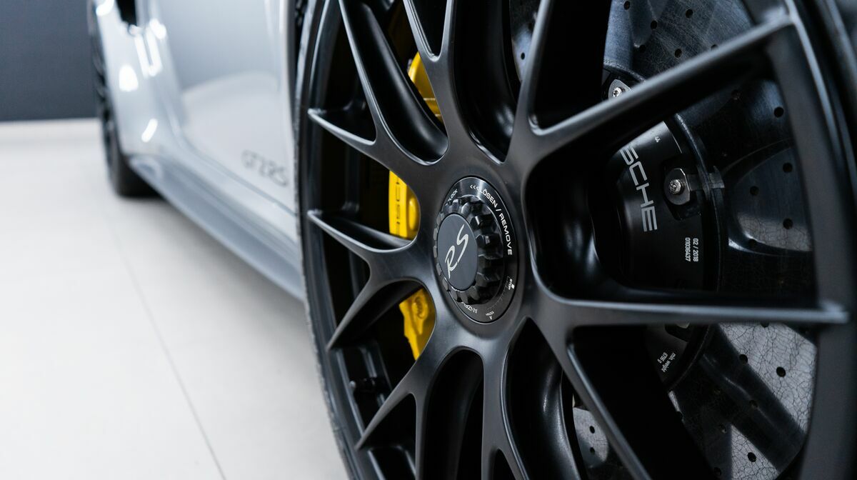 991.2 GT2RS Weissach GT Silver II