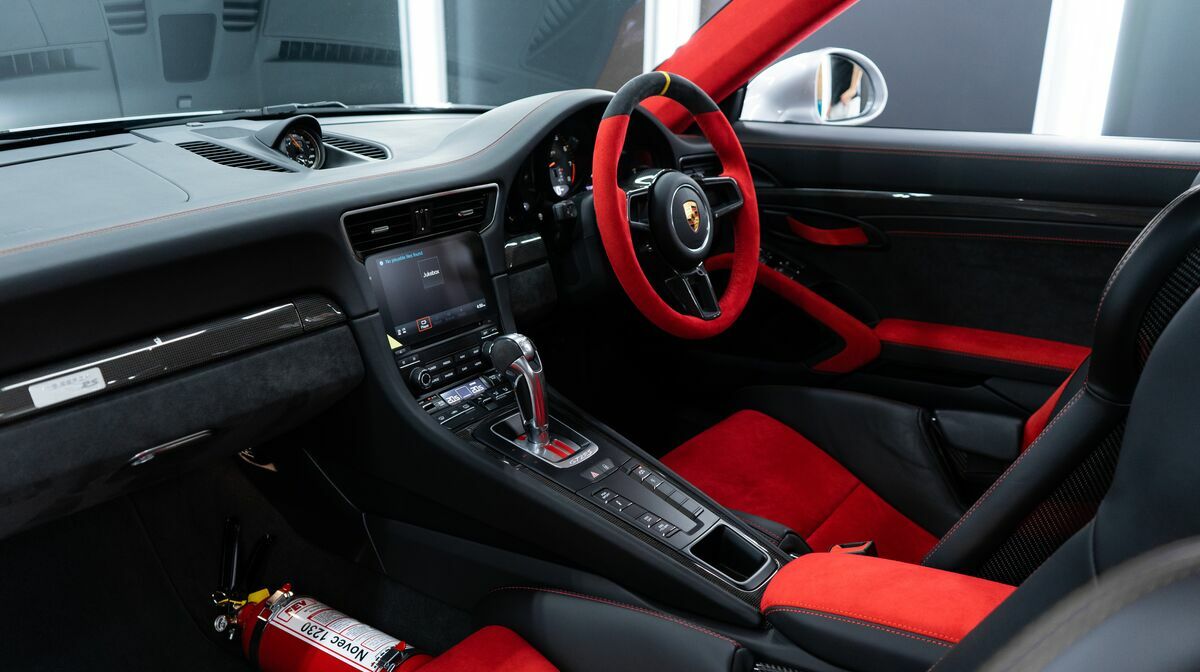 991.2 GT2RS Weissach GT Silver II
