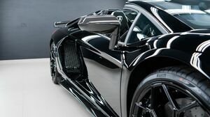 Aventador SVJ Roadster Nero