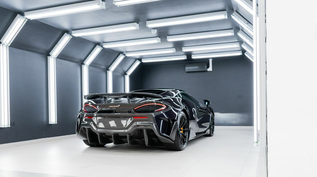 600LT Amethyst Black