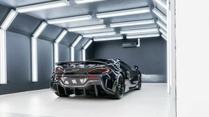 600LT Amethyst Black