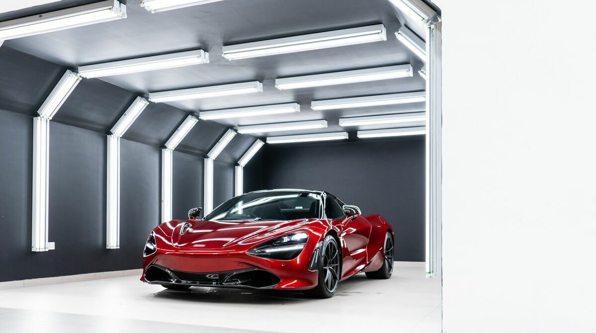 720S Volcano Red