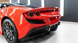 F8 Tributo Rosso Corsa