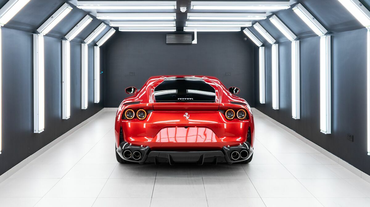812 Superfast Rosso Magma 