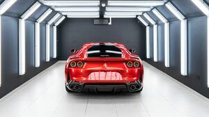 812 Superfast Rosso Magma 