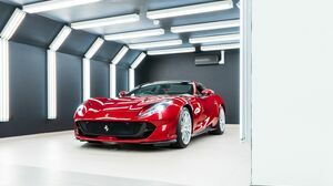 812 GTS Rosso Maranello