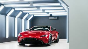 V8 Vantage Volcano Red