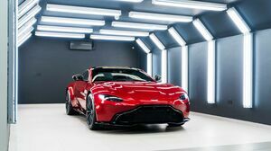 V8 Vantage Volcano Red