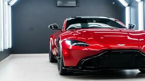 V8 Vantage Volcano Red