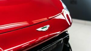 V8 Vantage Volcano Red