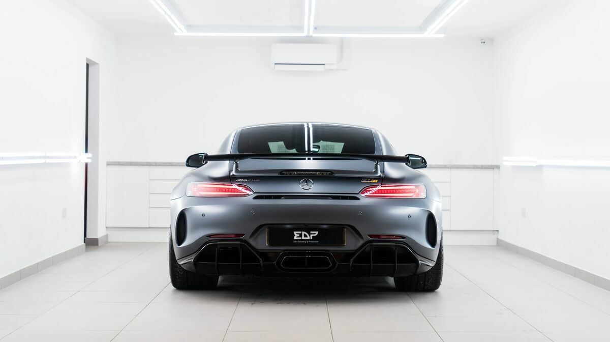 AMG GTR Designo Selenite Grey Magno