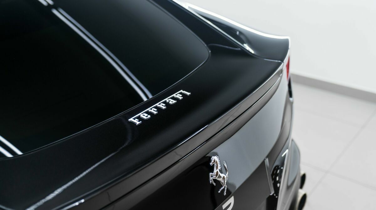 F12 Berlinetta Nero Daytona II