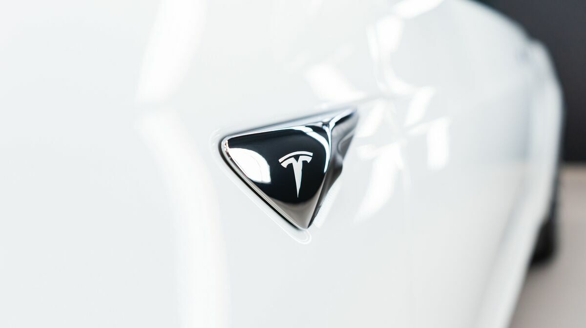 Model X Pearl White