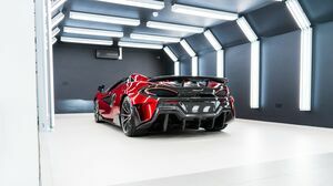 600LT Spider Volcano Red