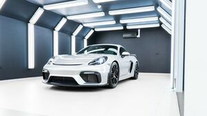 718 GT4 GT Silver Metallic