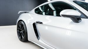 718 GT4 GT Silver Metallic