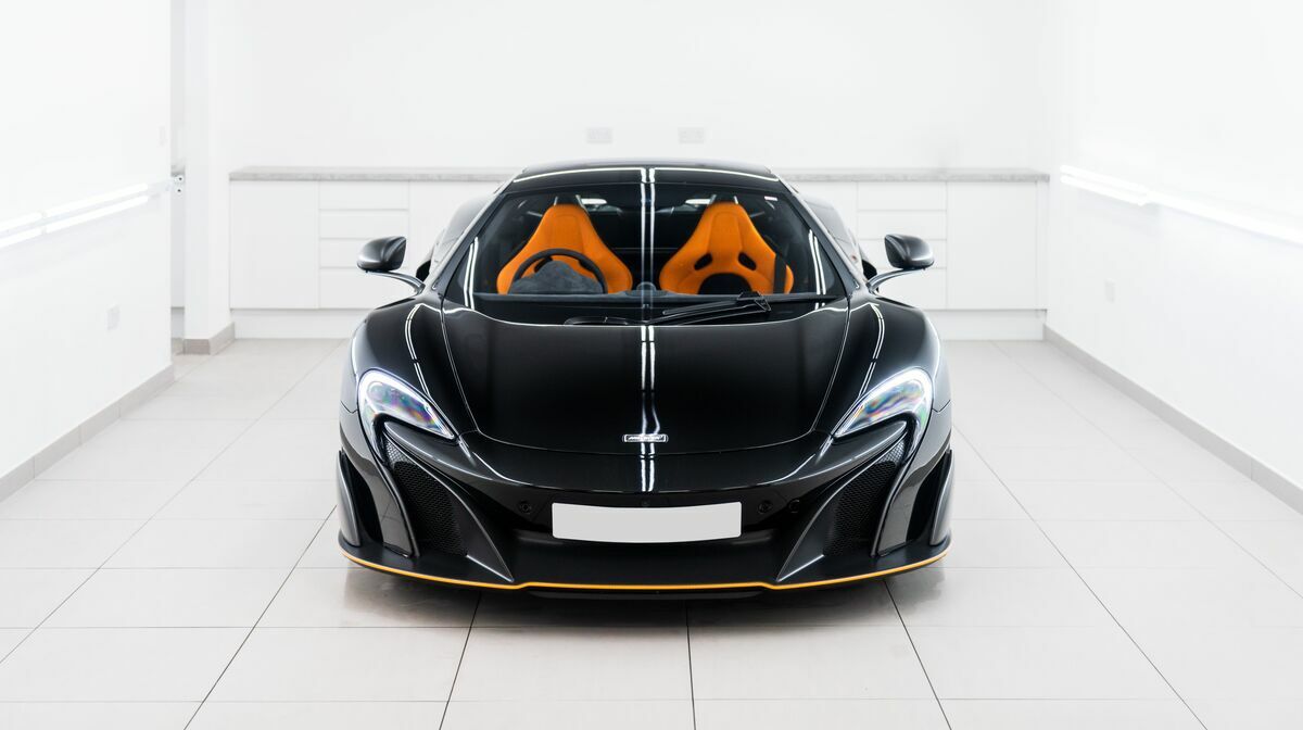 675LT Onyx Black