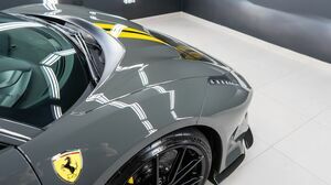 488 Pista Grigio Scuro