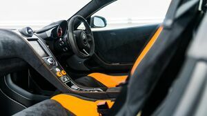675LT Onyx Black