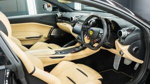 GTC4 Lusso Nero Daytona