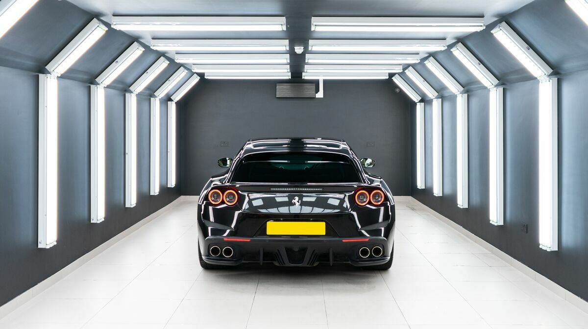 GTC4 Lusso Nero Daytona